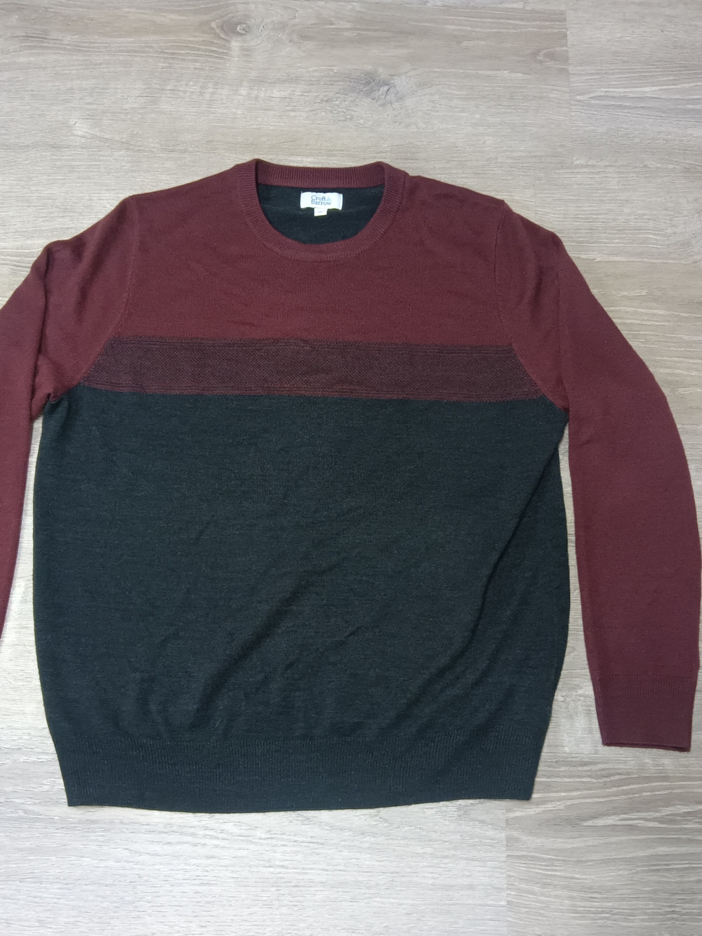 croft & barrow Men's Two-Tone Crewneck Sweater in Burgundy and Black